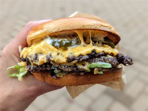 Baes burgers. Things To Know About Baes burgers. 